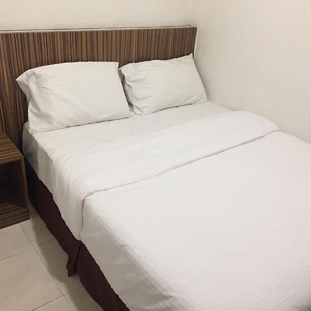 Fragrance Hotel Johor Bahru 스쿠다이 외부 사진